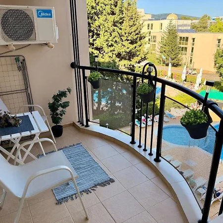 Апартаменты A Great Place To In Sunny *