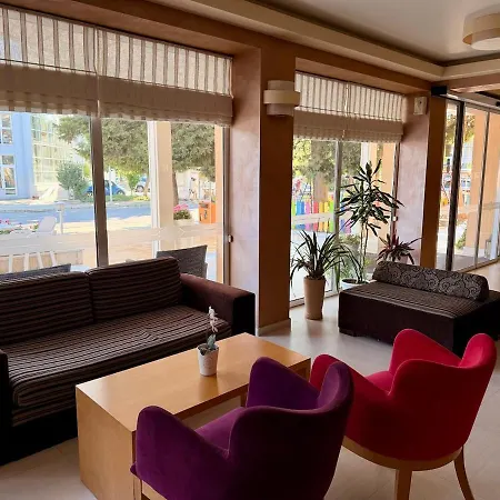 Апартаменты A Great Place To In Sunny Солнечный берег